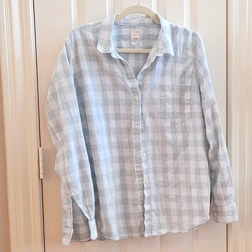 Gap misses' white green checkered plaid shirt